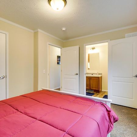 Family Home In Rapid City About 4 Mi To Torch Lake! Extérieur photo