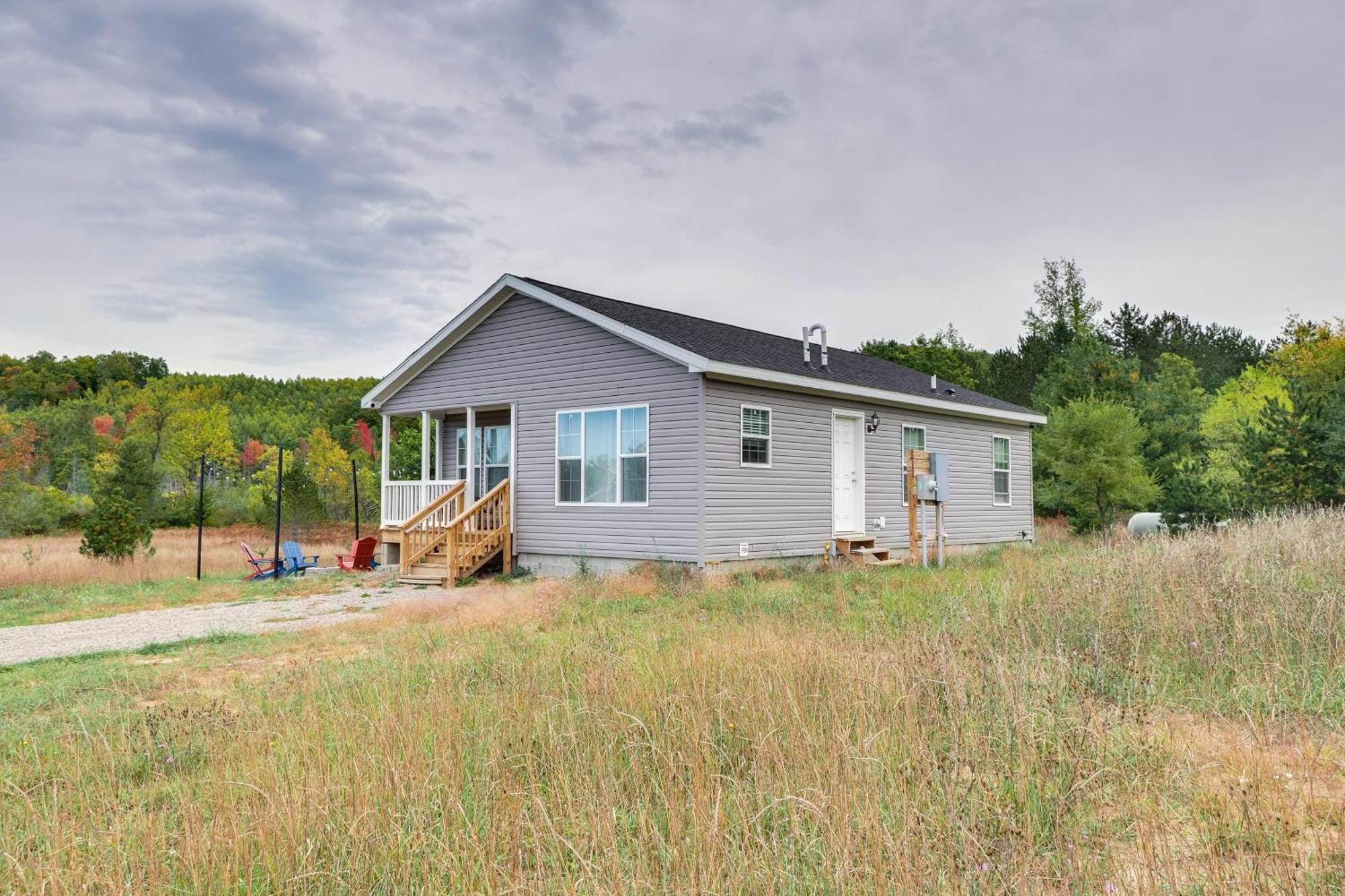 Family Home In Rapid City About 4 Mi To Torch Lake! Extérieur photo
