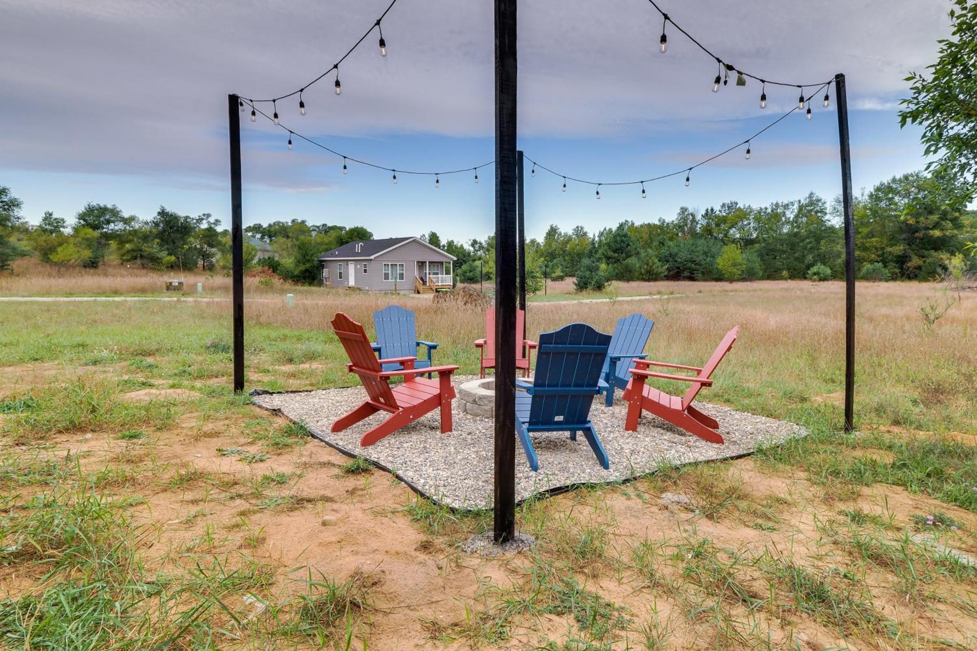 Family Home In Rapid City About 4 Mi To Torch Lake! Extérieur photo